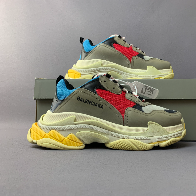 BALENCIAGA TRIPLE S