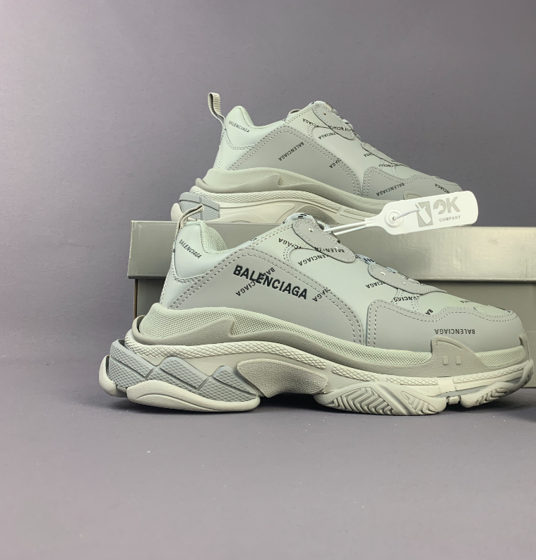 BALENCIAGA TRIPLE S