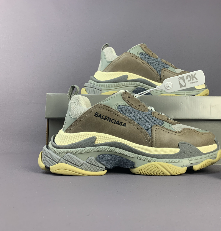 BALENCIAGA TRIPLE S