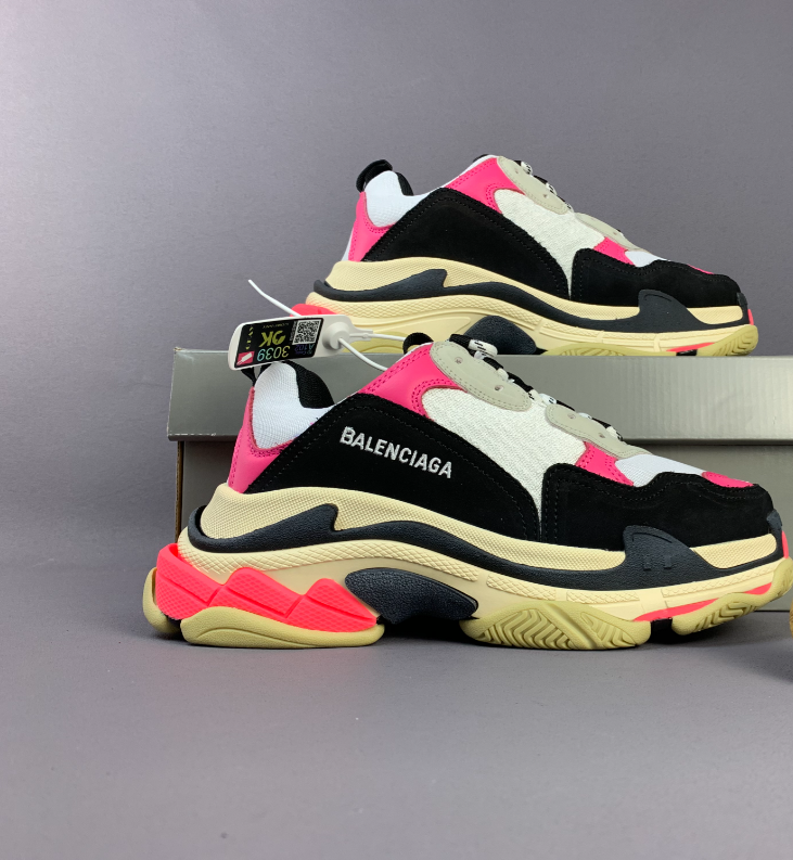 BALENCIAGA TRIPLE S