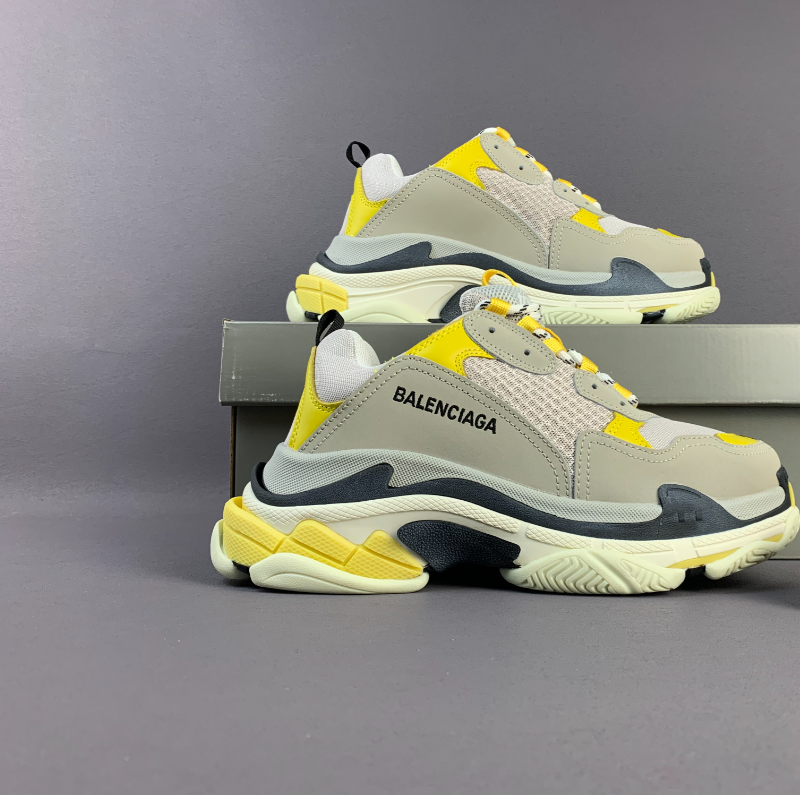 BALENCIAGA TRIPLE S