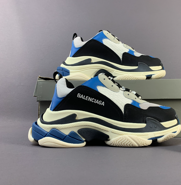 BALENCIAGA TRIPLE S