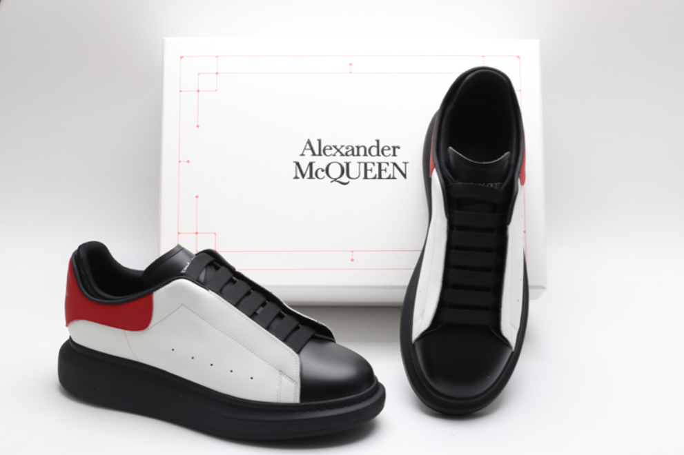 ALEXANDER MCQUEEN