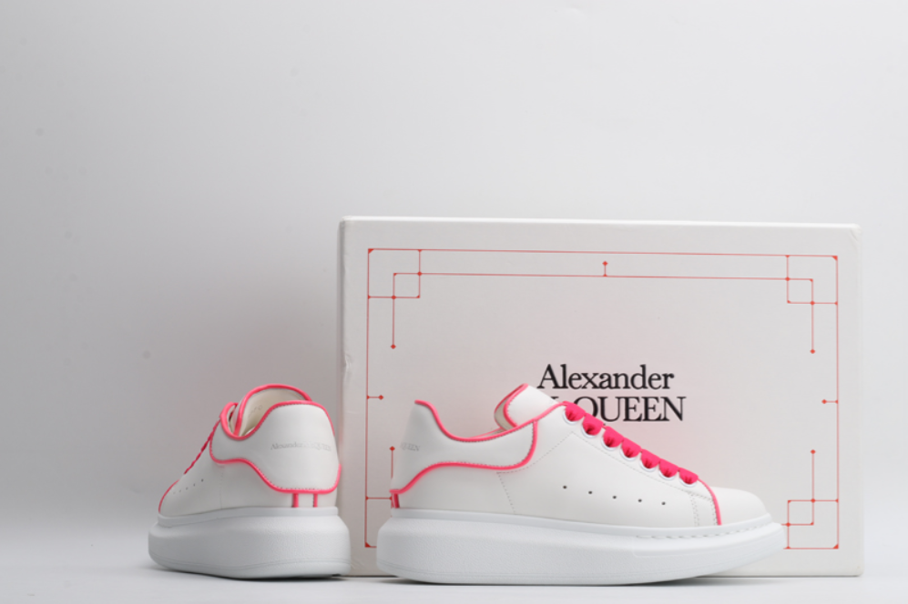 ALEXANDER MCQUEEN