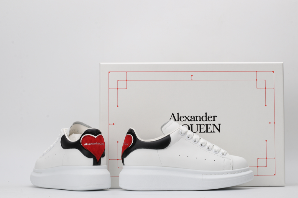 ALEXANDER MCQUEEN