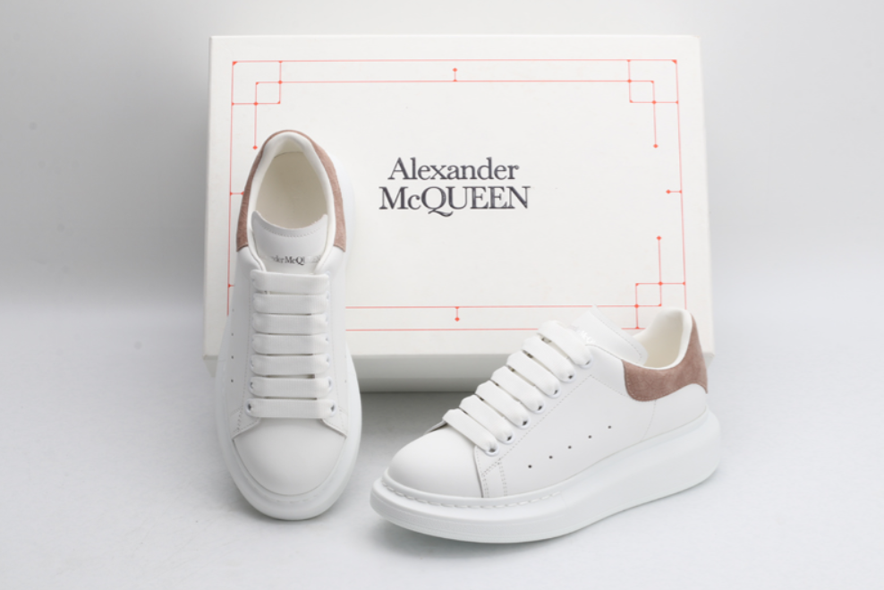 ALEXANDER MCQUEEN