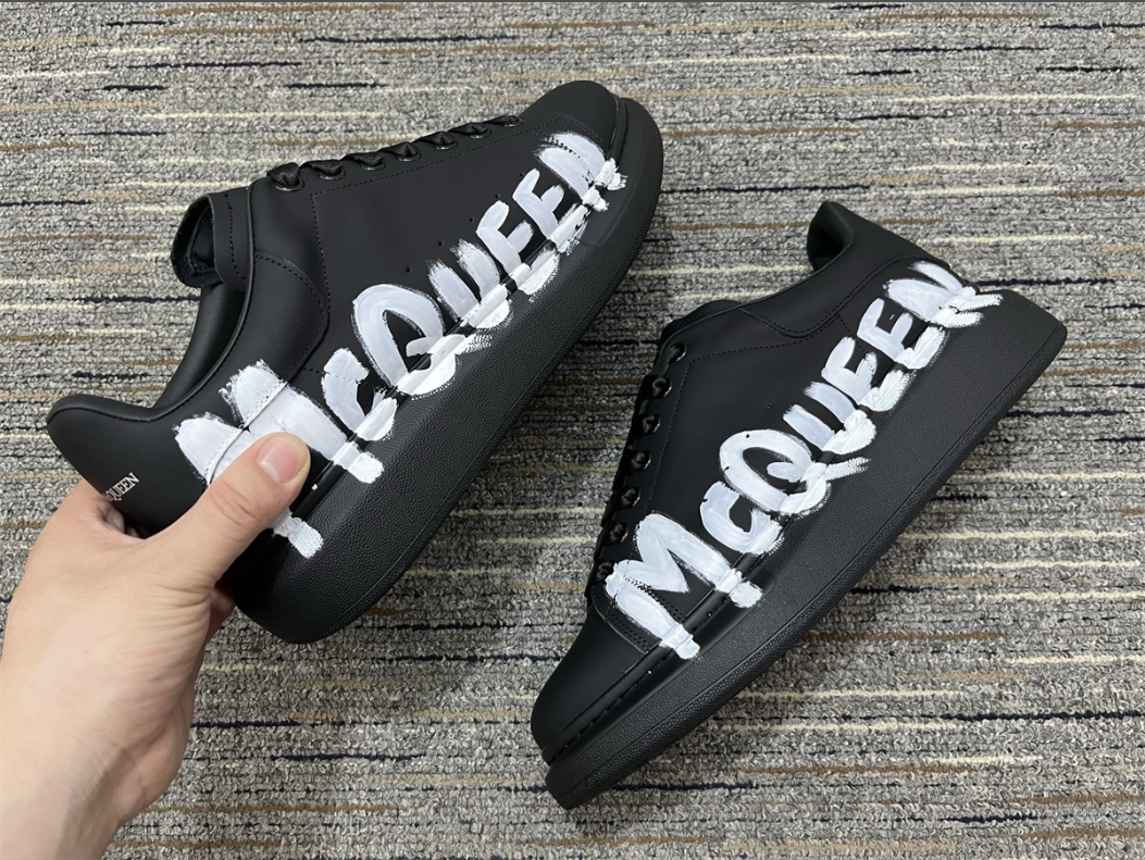 ALEXANDER MCQUEEN