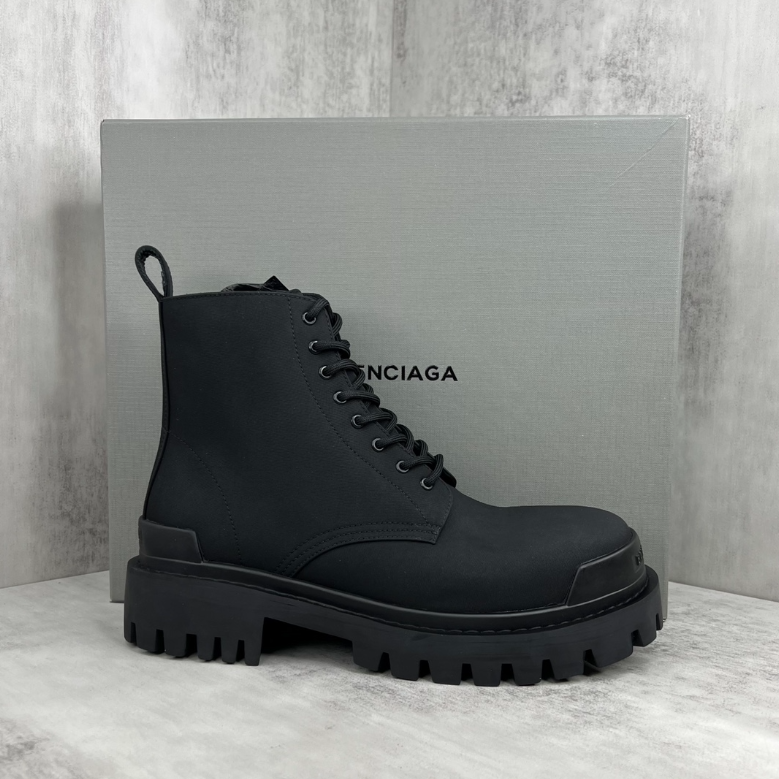 BALENCIAGA