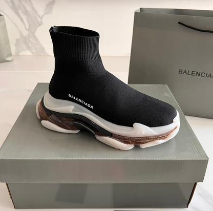 BALENCIAGA