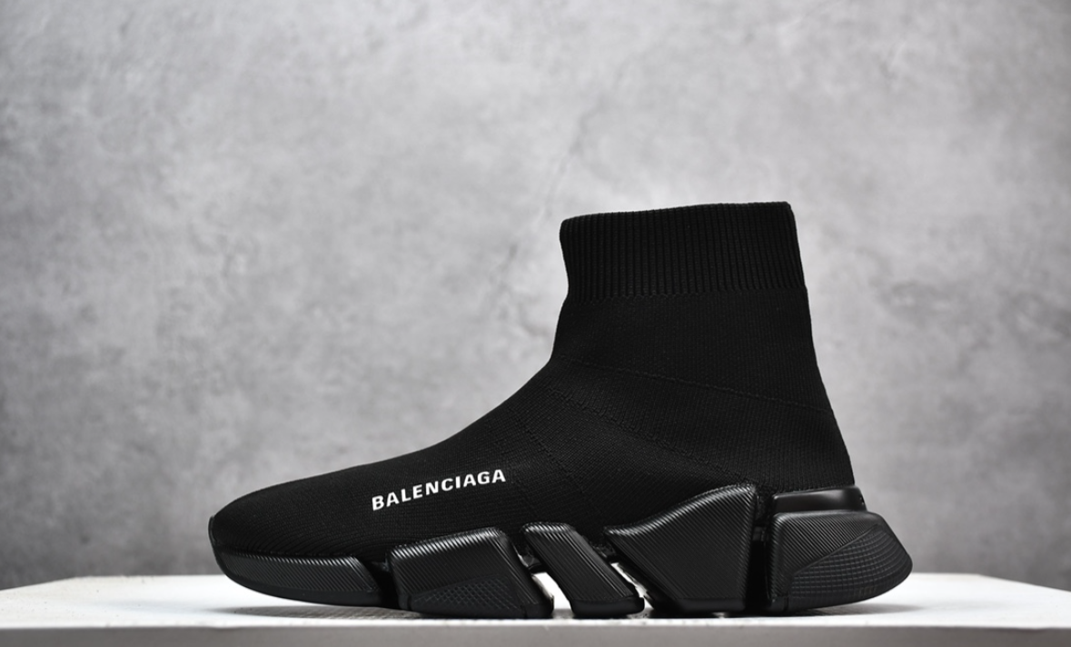 BALENCIAGA