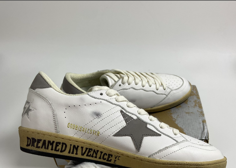 GOLDEN GOOSE