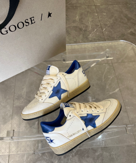 GOLDEN GOOSE