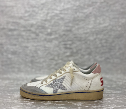 GOLDEN GOOSE