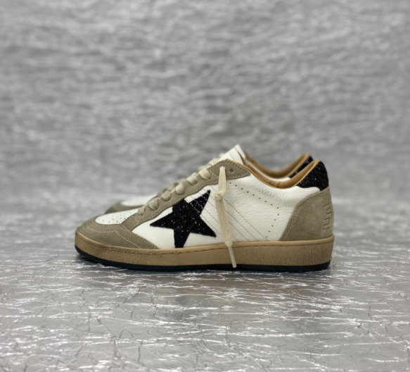 GOLDEN GOOSE