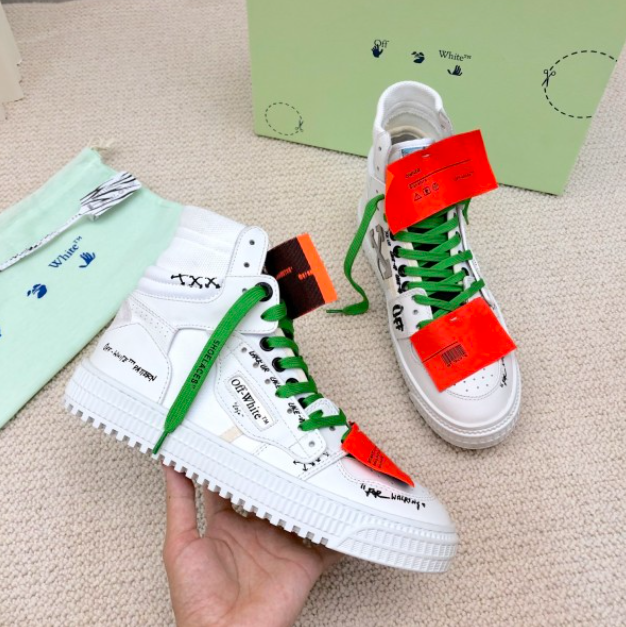 OFF WHITE