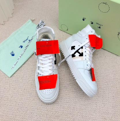 OFF WHITE