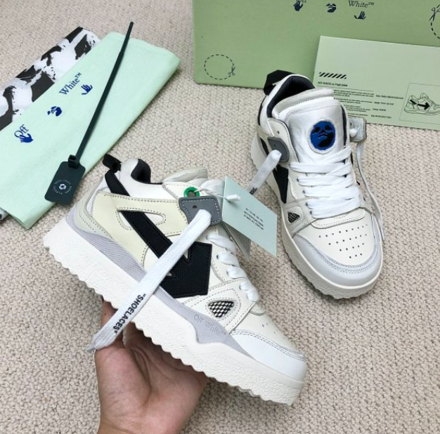 OFF WHITE