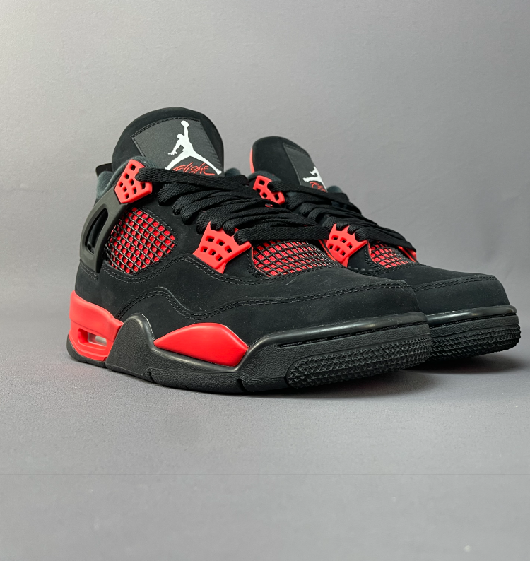 JORDAN 4