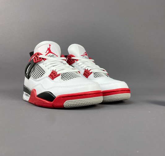 JORDAN 4