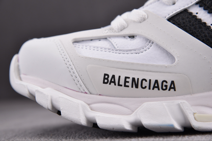 BALENCIAGA TRACK