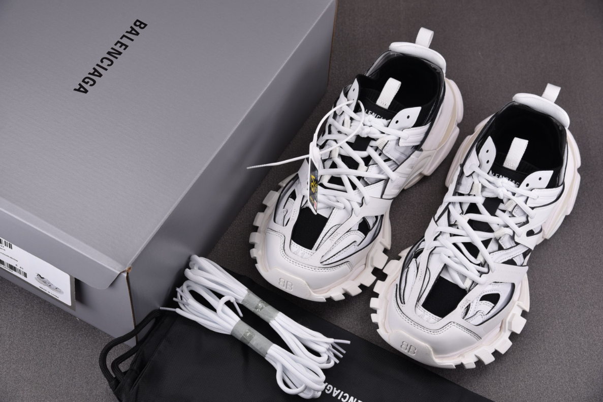 BALENCIAGA TRACK