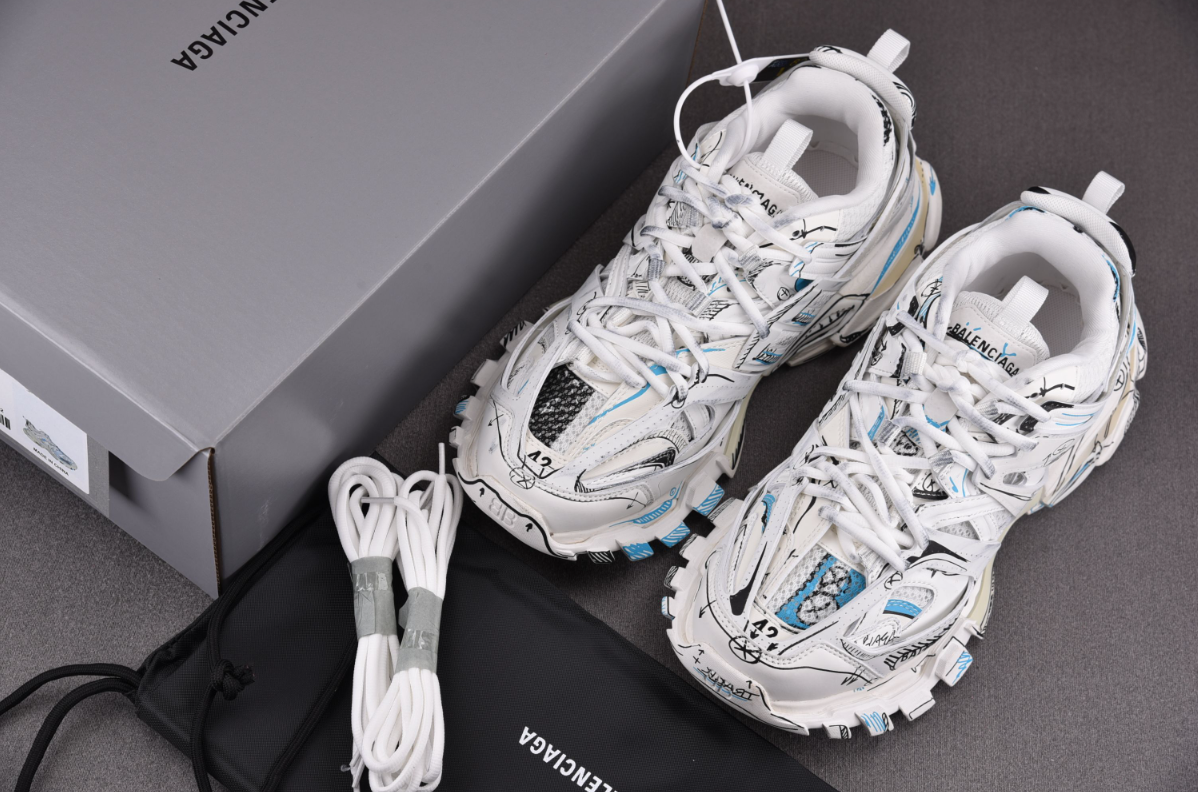 BALENCIAGA TRACK