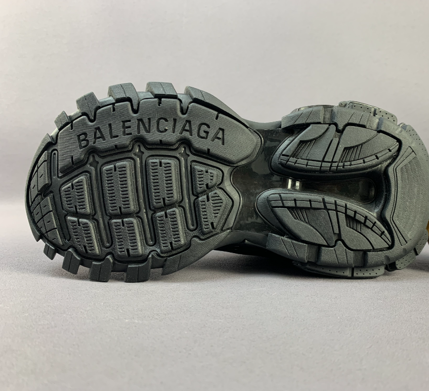 BALENCIAGA TRACK