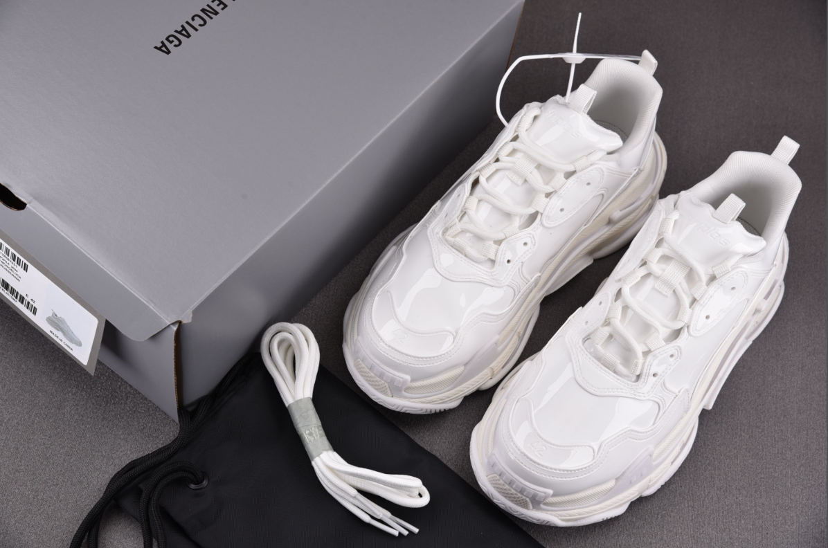 BALENCIAGA TRIPLE S